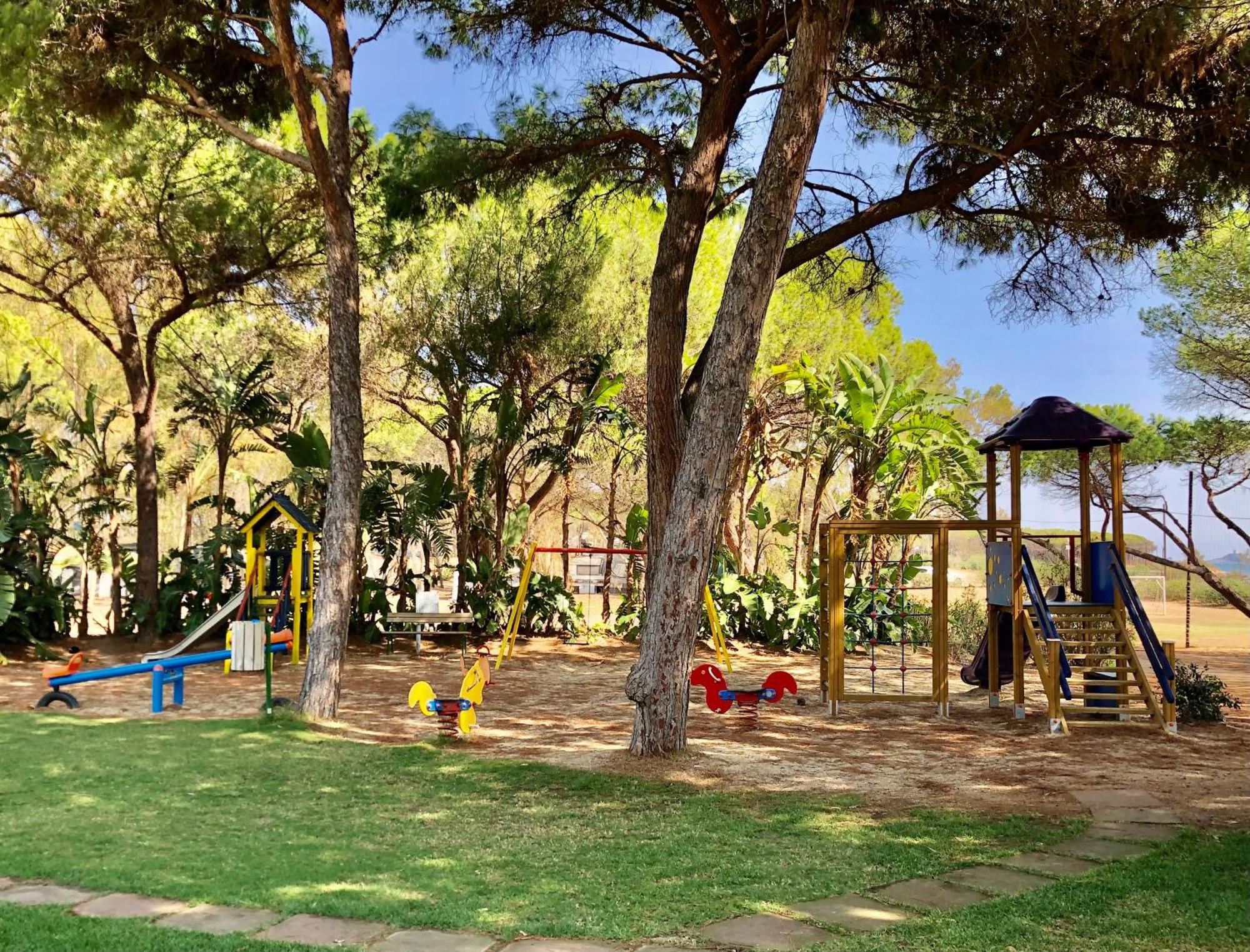 פולה Camping Cala D'Ostia מראה חיצוני תמונה