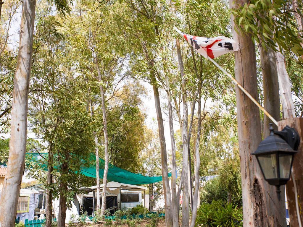 פולה Camping Cala D'Ostia מראה חיצוני תמונה